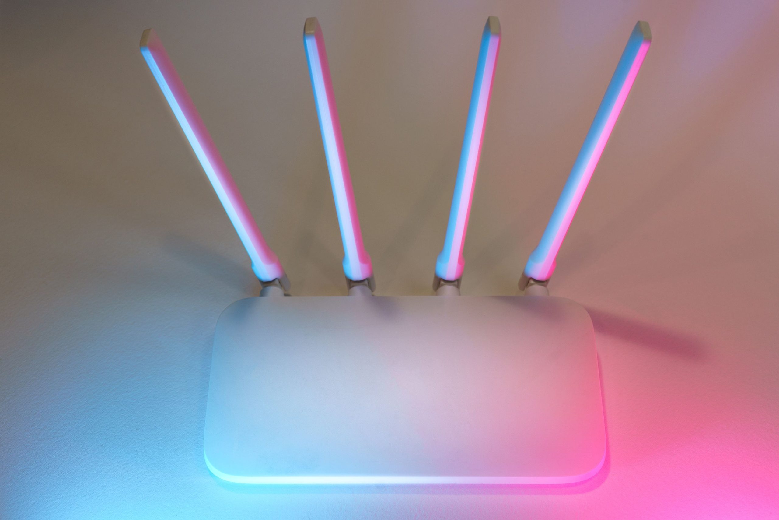 Fibre et ADSL : quelle connexion choisir pour ton usage ?