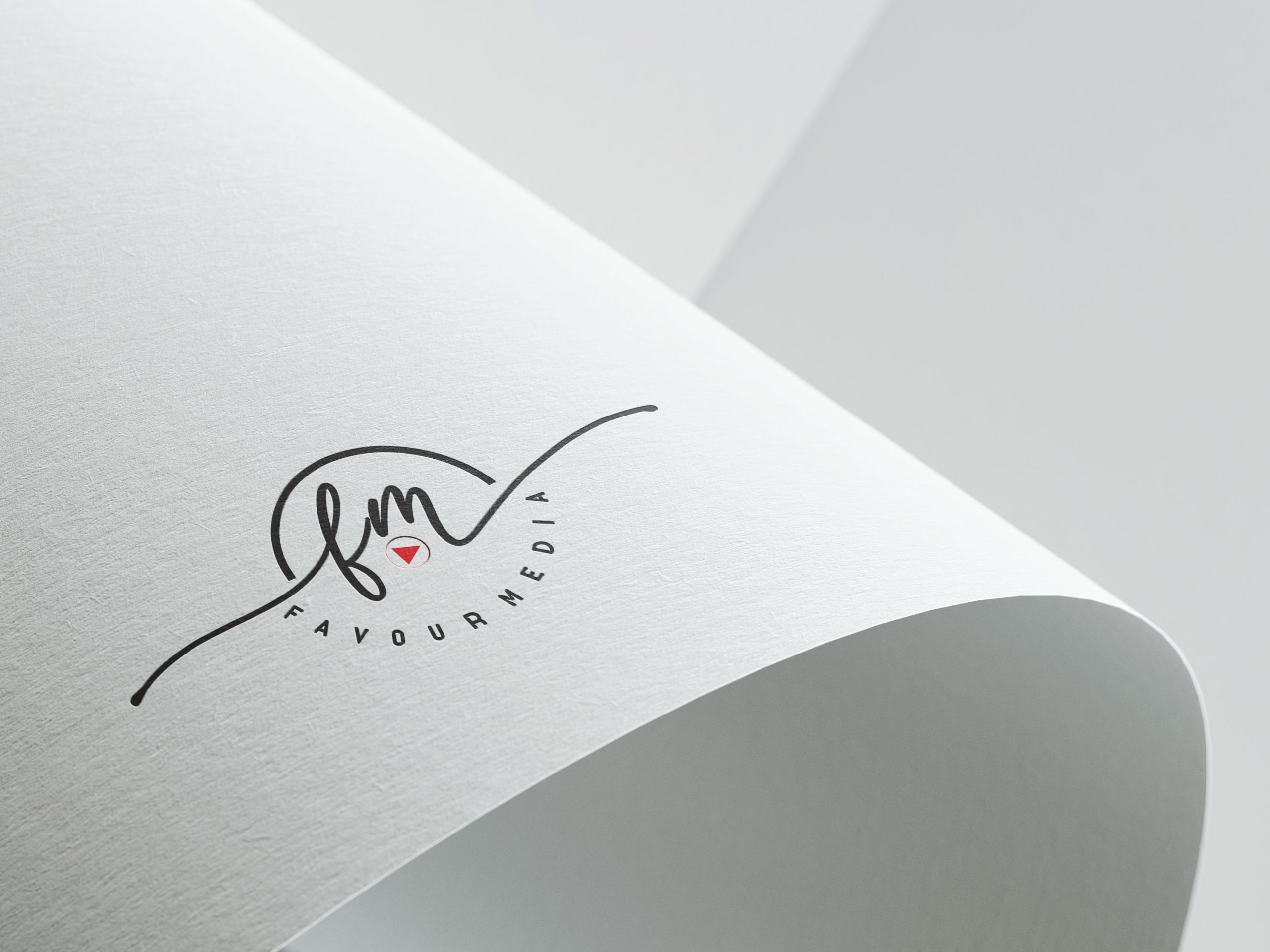 Pourquoi avoir un logo professionnel change tout pour ton image ?
