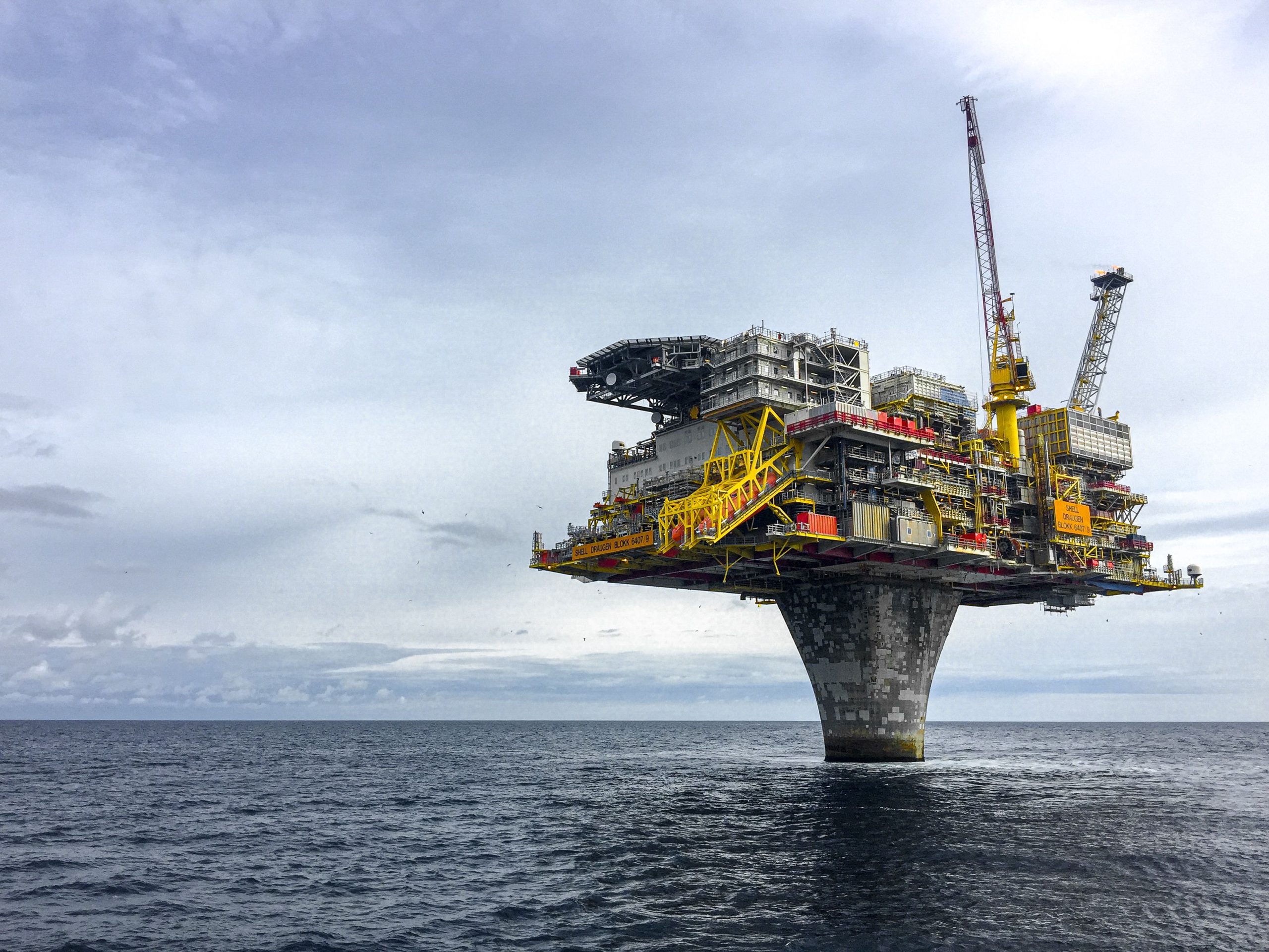 Grande plateforme pétrolière en Mer du Nord
