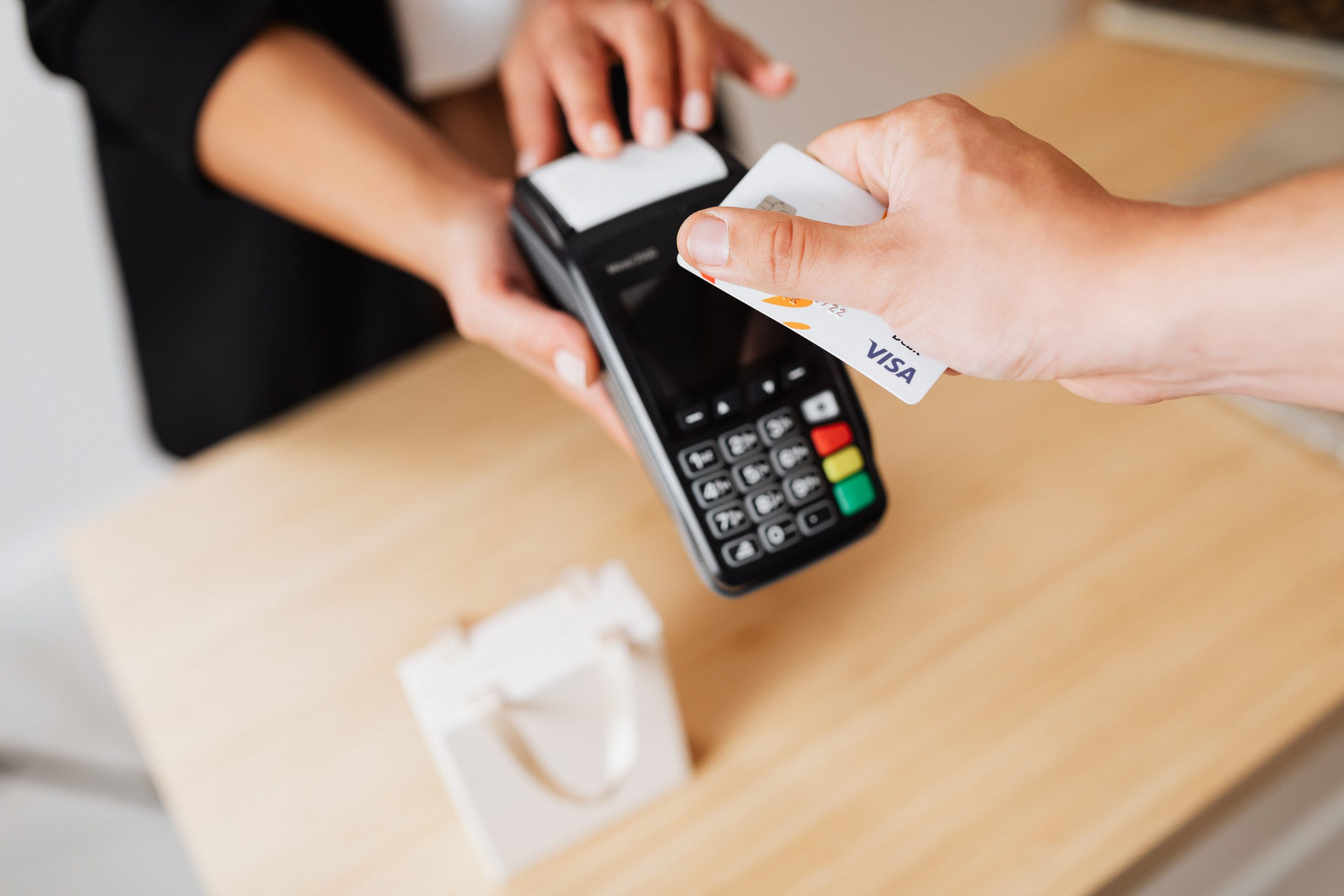 Paiement sans contact avec terminal bancaire
