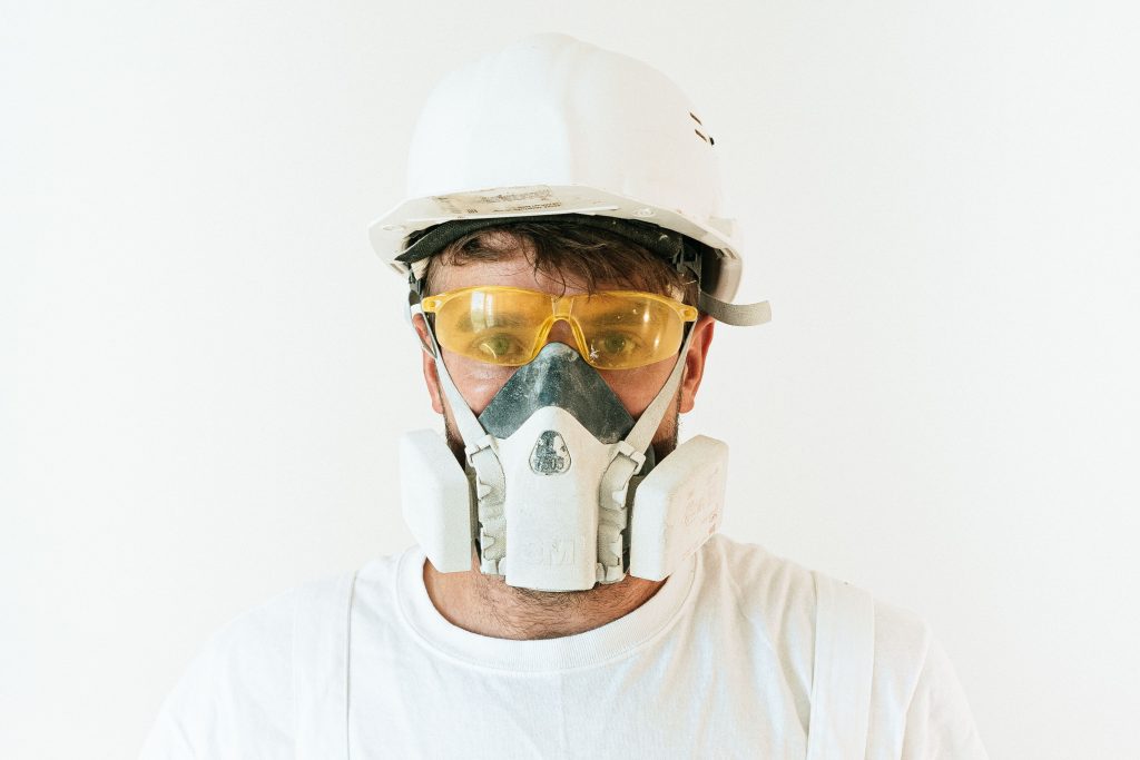 Que signifie EPI et pourquoi est-il obligatoire au travail ?