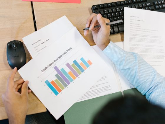 Reconversion data analyst : quelle durée, quel coût, quels débouchés ?