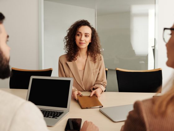 Comment recruter la bonne personne rapidement ?